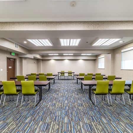 Holiday Inn Express & Suites Fort Worth - Fossil Creek By Ihg Екстер'єр фото
