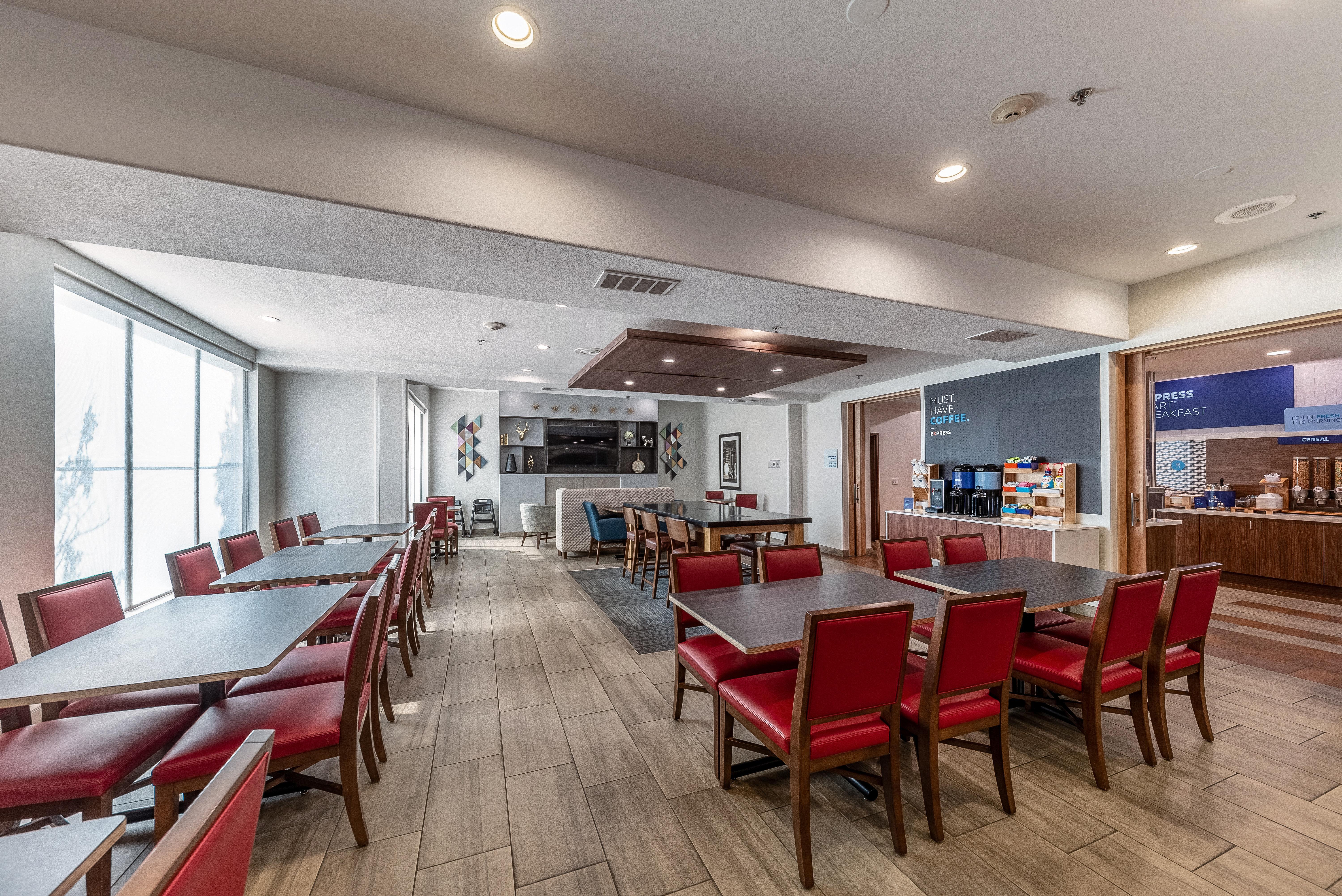 Holiday Inn Express & Suites Fort Worth - Fossil Creek By Ihg Екстер'єр фото