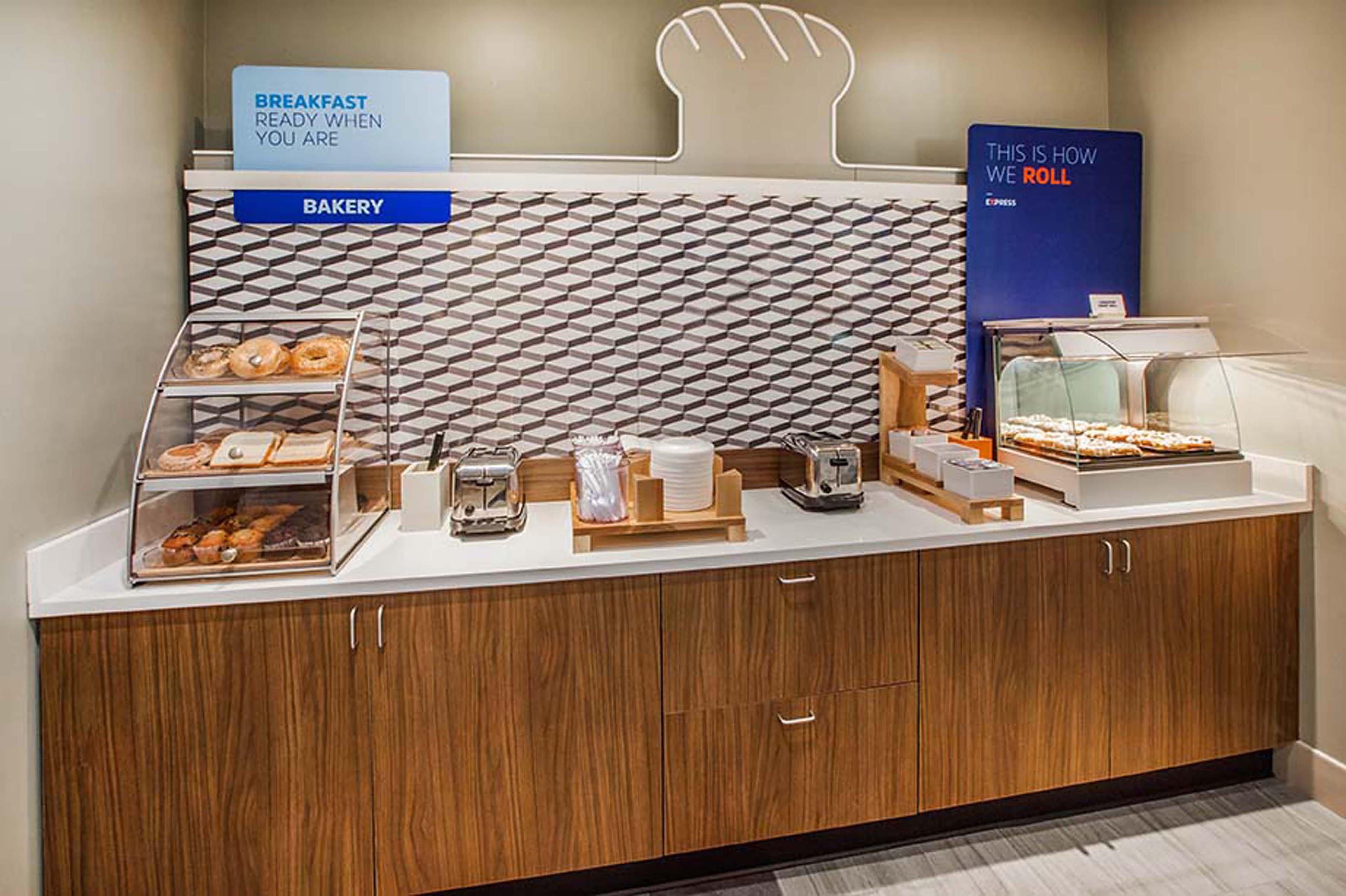 Holiday Inn Express & Suites Fort Worth - Fossil Creek By Ihg Екстер'єр фото
