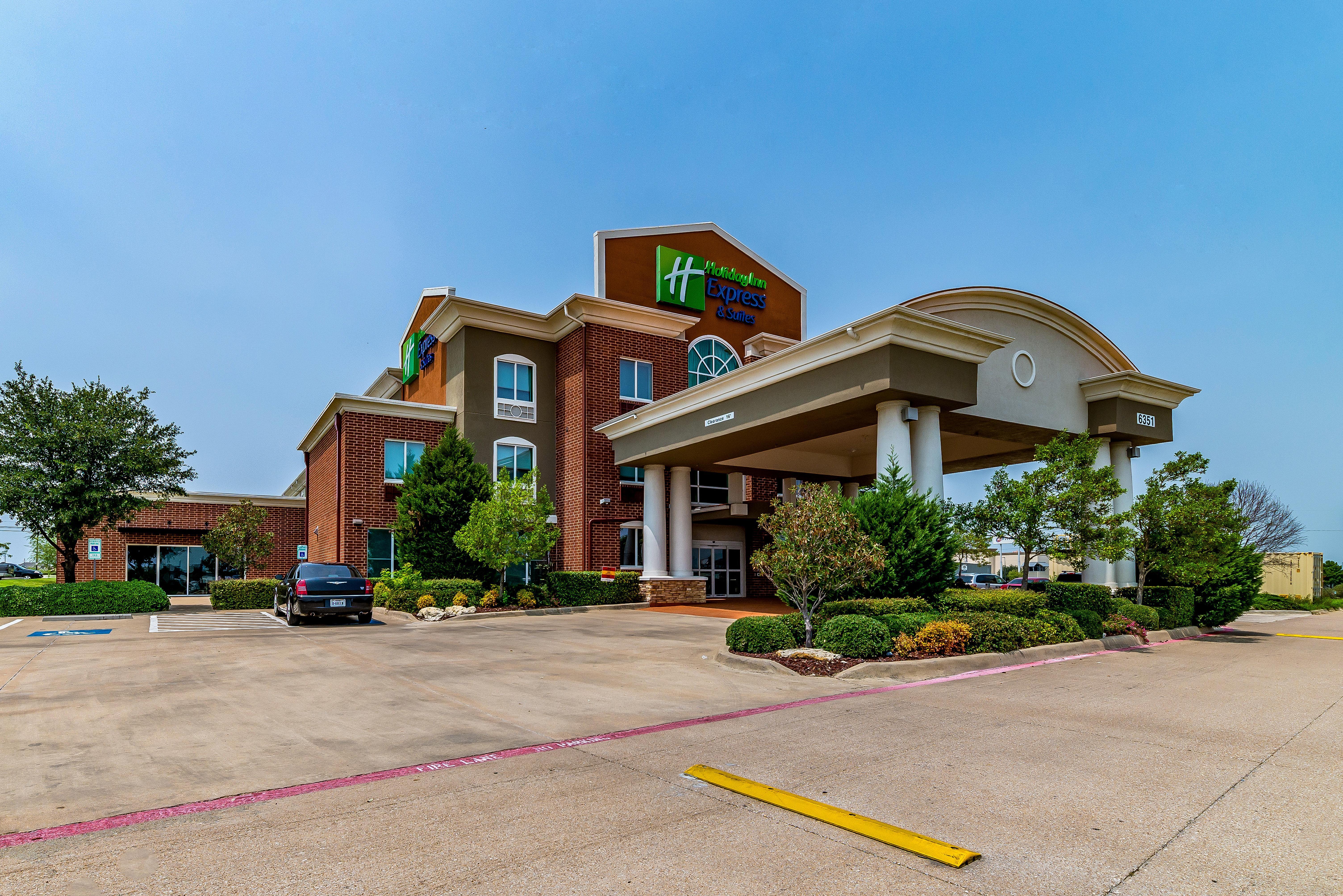 Holiday Inn Express & Suites Fort Worth - Fossil Creek By Ihg Екстер'єр фото