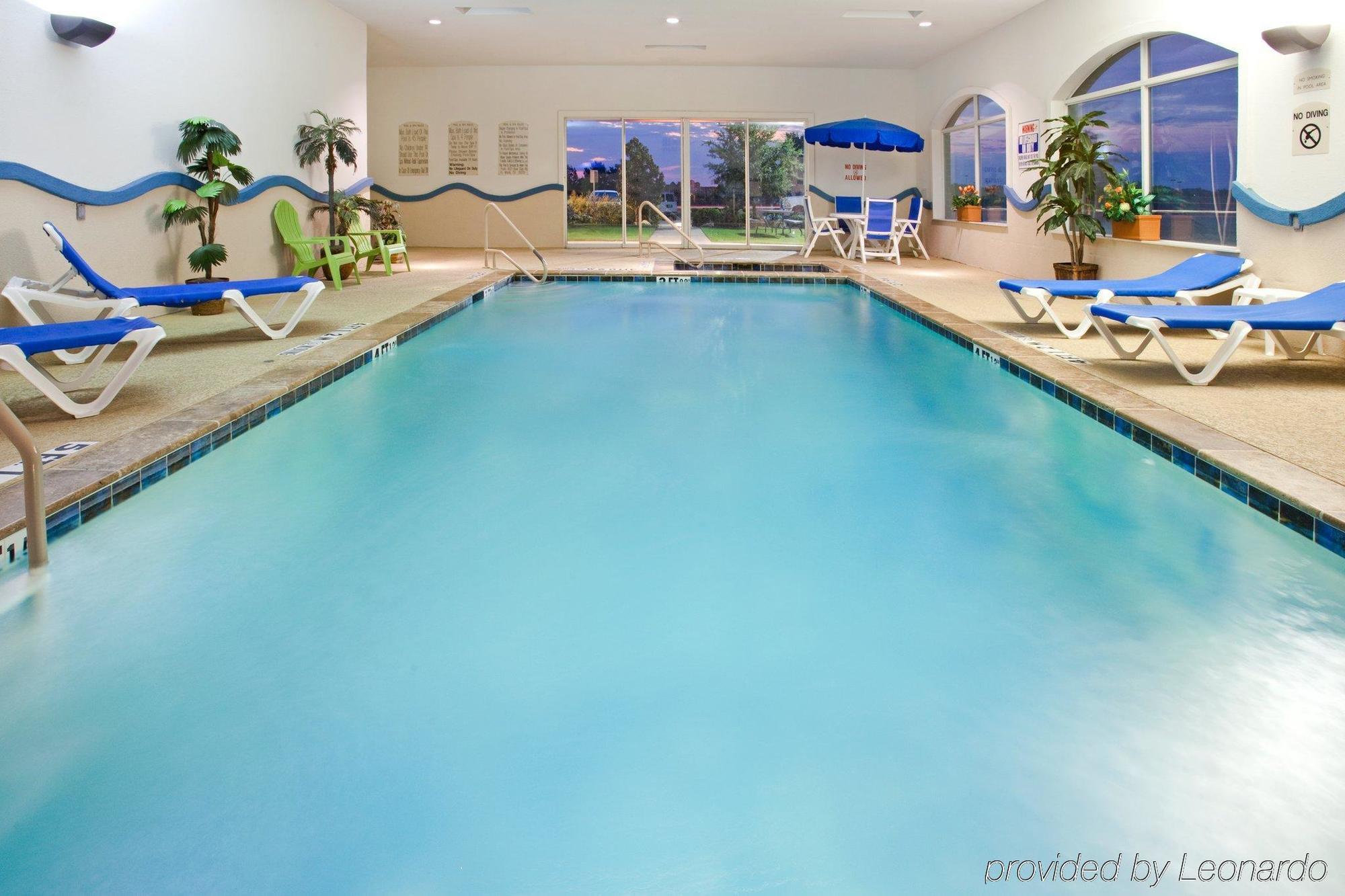 Holiday Inn Express & Suites Fort Worth - Fossil Creek By Ihg Зручності фото